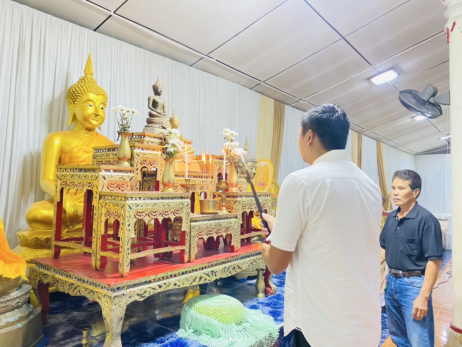 วันจันทร์ที่ 7 ตุลาคม 2567 เวลา 19.30 น. เทศบาลตำบลเคียนซาโดย นายอภิชาติ  สวัสดี นายกเทศมนตรีตำบลเคียนซา พร้อมด้วย คณะผู้บริหาร  ประธานสภา รองประธานสภา สมาชิกสภาเทศบาล ปลัดเทศบาล/รองปลัดเทศบาล  พนักงานเทศบาลตำบลเคียนซา 
🔰ร่วมเป็นเจ้าภาพงานบำเพ็ญกุศลศพ คุณพ่อวิโรจน์  จีนพัฒน์
บิดาของ นายสุวิทย์  จีนพัฒน์  (ตำแหน่ง รองปลัดเทศบาลตำบลเคียนซา)
  ณ วัดเพ็งประดิษฐาราม 
ขอแสดงความเสียใจและอาลัยกับครอบครัวผู้วายชนม์