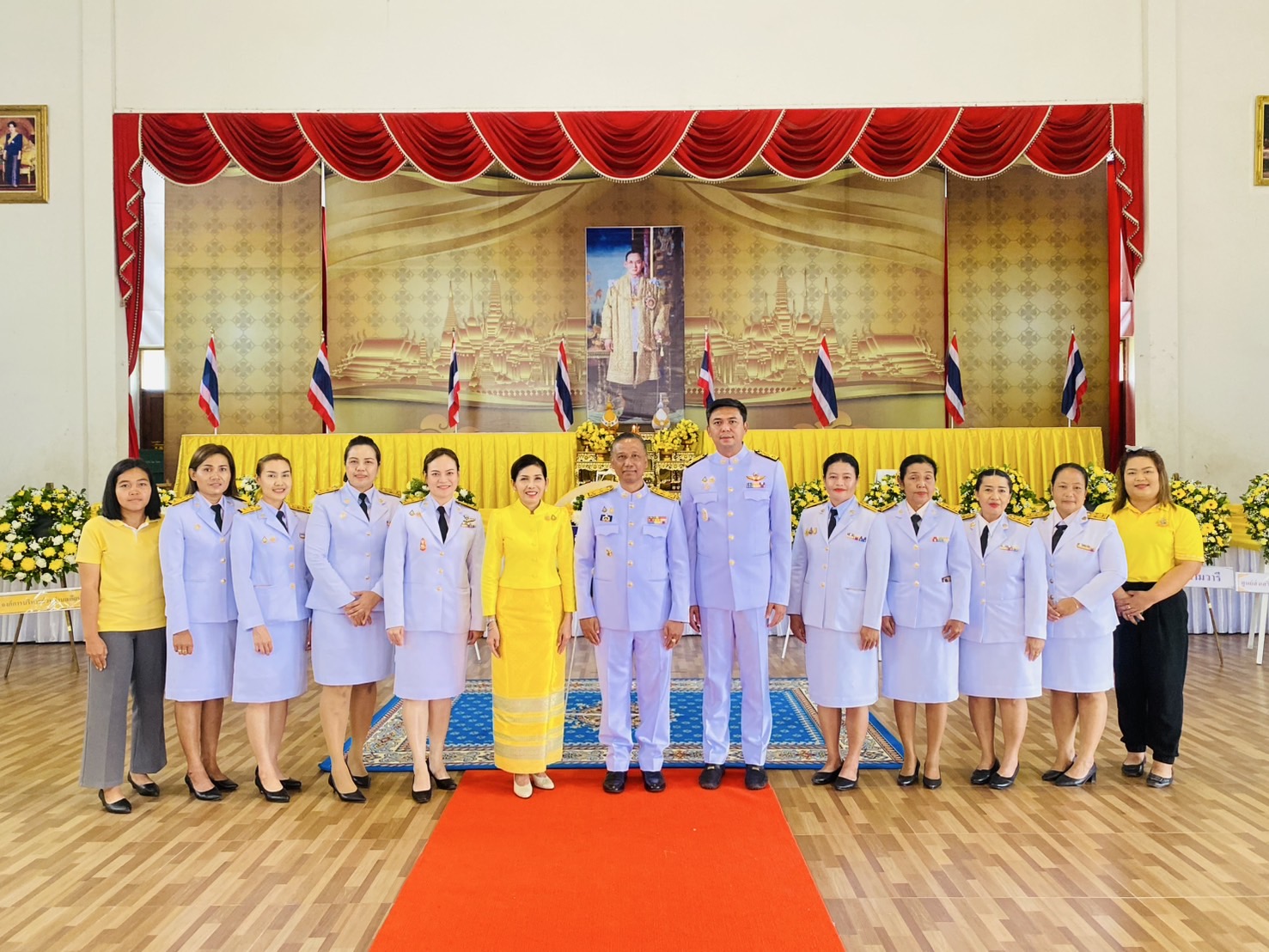 วันอาทิตย์ที่ 13 ตุลาคม 2567  
นายอภิชาติ สวัสดี นายกเทศมนตรีตำบลเคียนซา พร้อมด้วยพนักงานเทศบาล พนักงานจ้างเทศบาลตำบลเคียนซา 
เข้าร่วมกิจกรรม เนื่องในวันนวมินทรมหาราช ณ ศาลาประชาคมอำเภอเคียนซา จังหวัดสุราษฎร์ธานี
📍 เวลา 07.30 น.   พิธีทำบุญตักบาตรพระสงฆ์ จำนวน 10 รูป
📍 เวลา 08.30 น.    พิธีวางพวงมาลา 
โดยนายสันติ บุญรอด นายอำเภอเคียนซา เป็นประธานในพิธี เพื่อเป็นการน้อมรำลึก            ถึงพระมหากรุณาธิคุณในพระบาทสมเด็จพระบรมชนกาธิเบศร มหาภูมิพลอดุลยเดชมหาราช บรมนาถบพิตร ที่ทรงมีต่อปวงชนชาวไทยเป็นล้นพ้นอย่างหาที่สุดมิได้